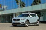 Volvo XC40 D4 Momentum 2017 года (WW)
